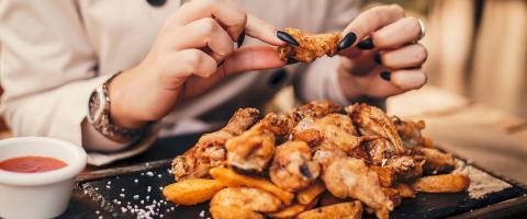 A Loss of Pleasure From High-Fat Food That Paradoxically Supports Obesity Is Traced to a Brain Signaling Pathway Involving Neurotensin A Loss of Pleasure From High-Fat Food That Paradoxically Supports Obesity Is Traced to a Brain Signaling Pathway Involving Neurotensin
